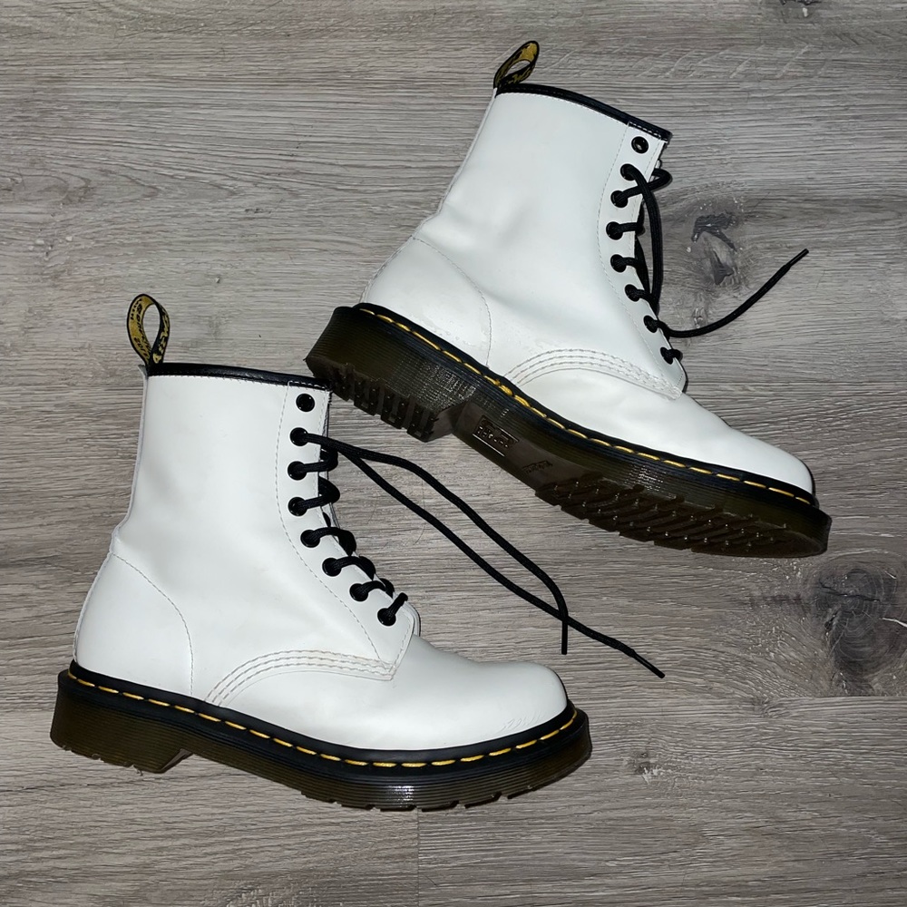 Size 7 White Doc Martens